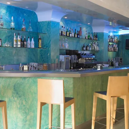 Londres Aparthotel 3*