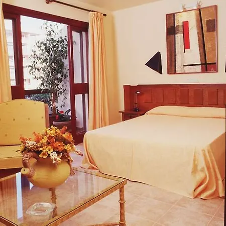 Aparthotel Londres La Manga del Mar Menor